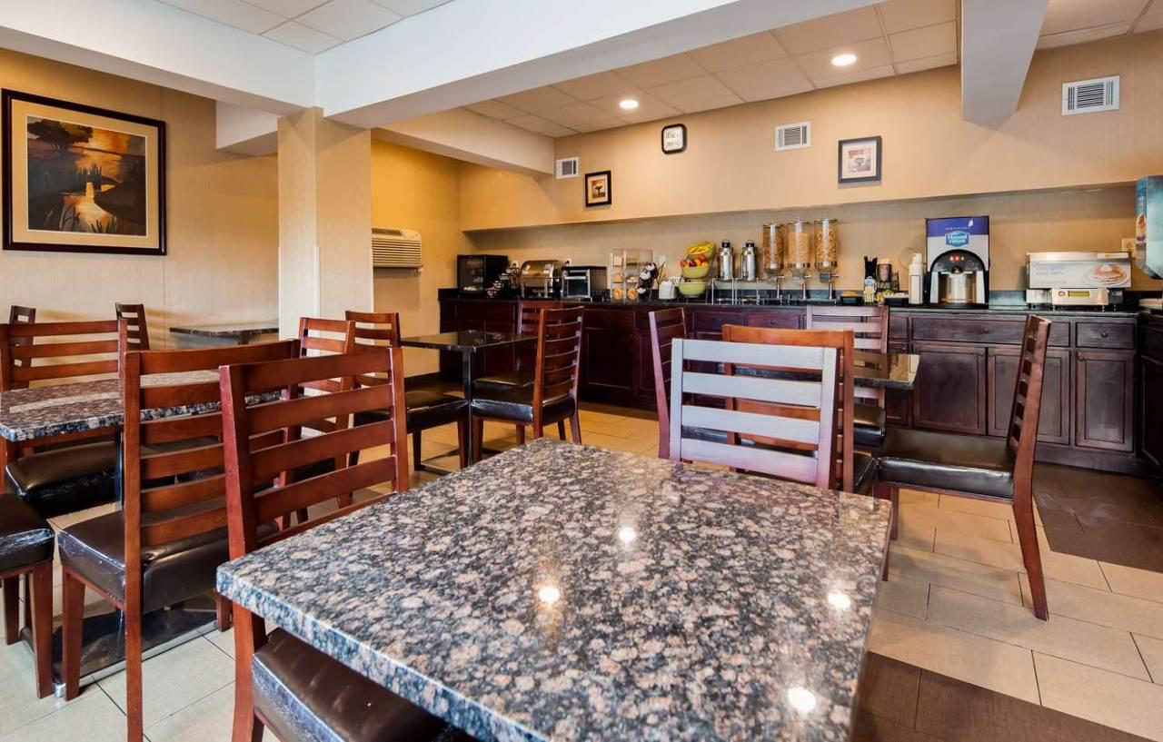 Best Western Fort Washington Inn Extérieur photo